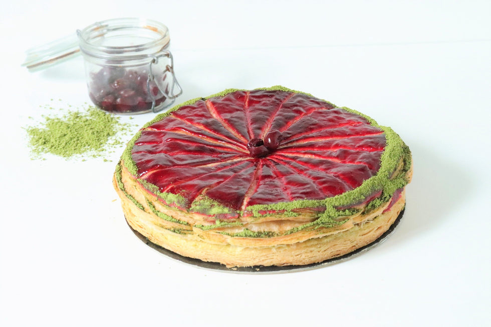 Galette des rois au thé matcha bio et cerises amarena