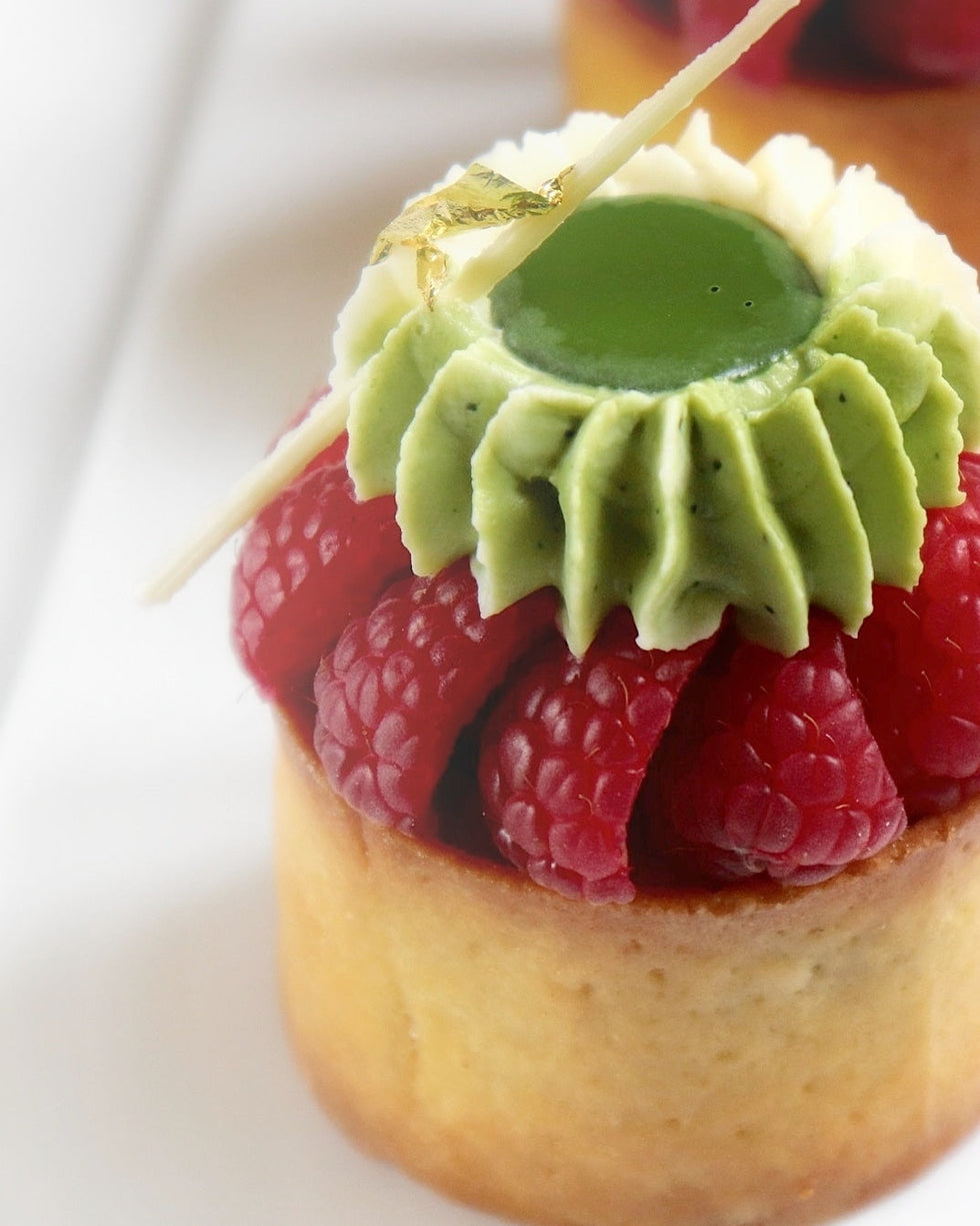 Tartelette aux framboises & matcha bio, insert koicha