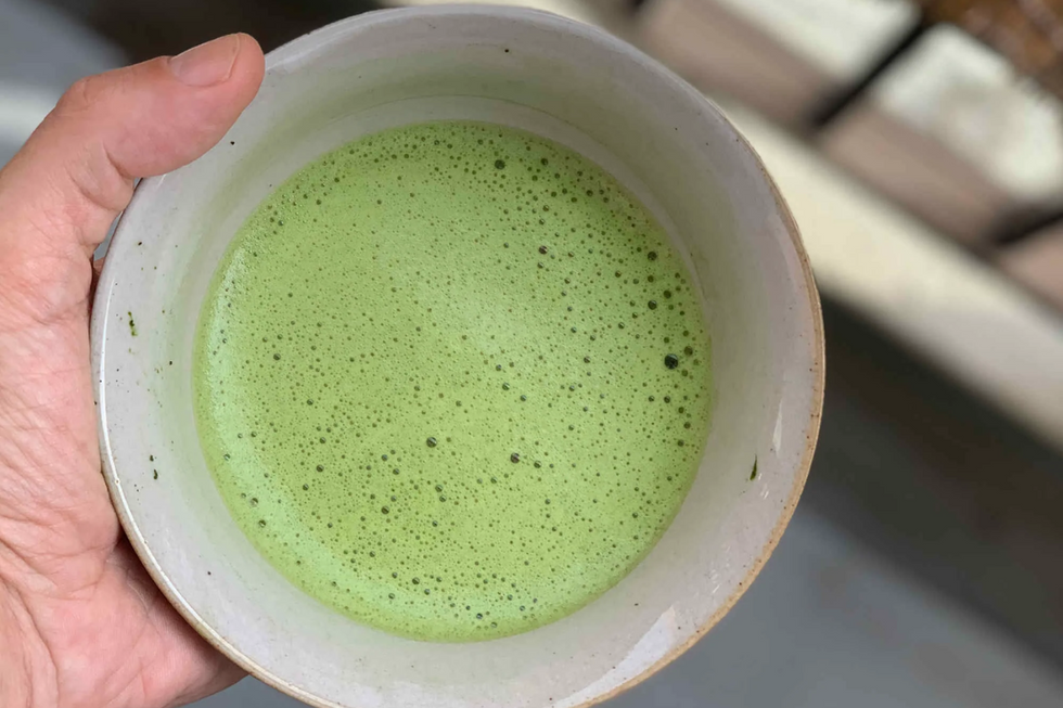Comment boire le matcha : guide complet pour une dégustation réussie