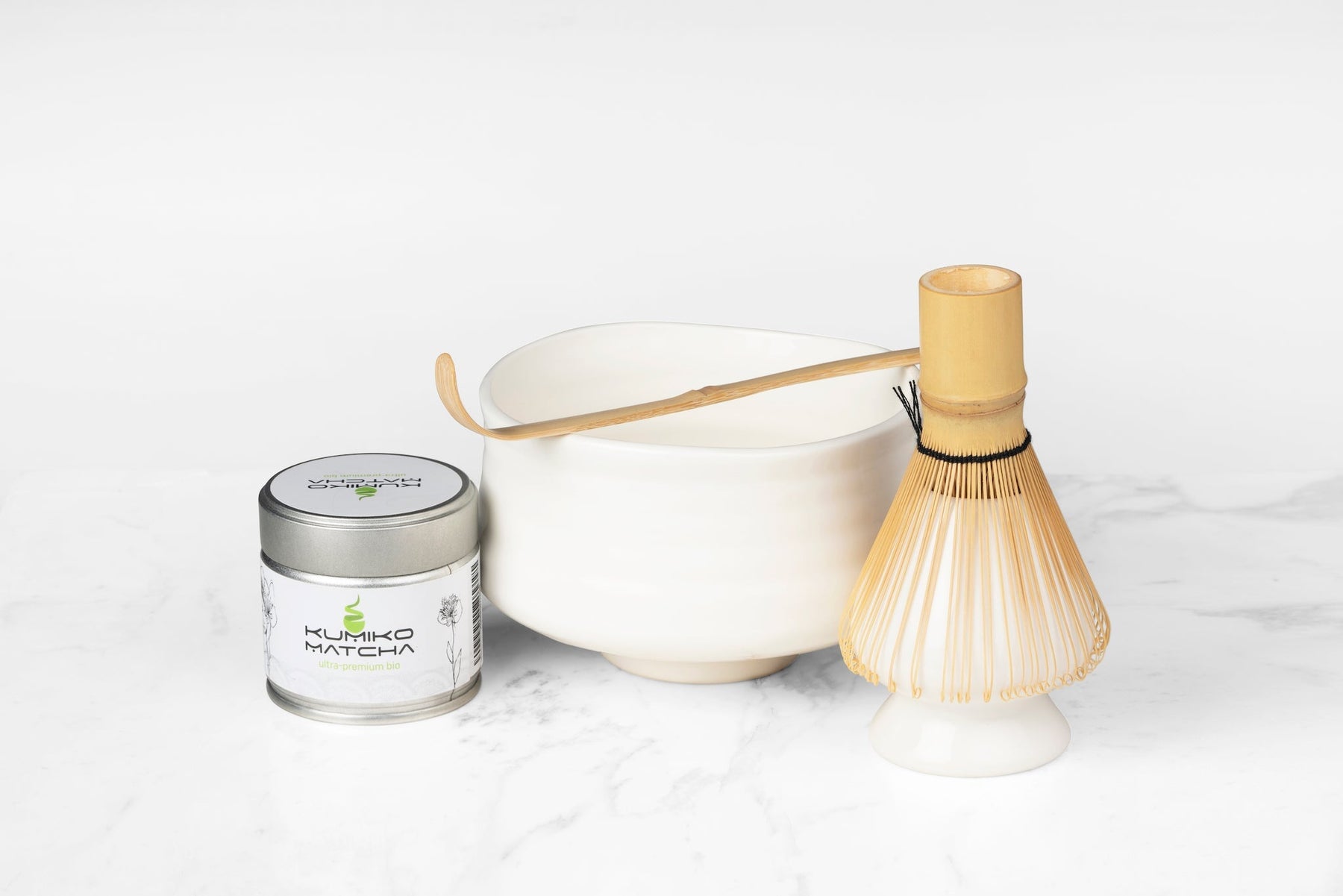 Préparation Latte Matcha Authentique ZENS Matcha Kit 6 Pièces, Matcha Set Ensemble Pour Préparer Un Latte, Bol à Matcha, Thé Matcha Set Japonais, Fouet Chasen, Cuillère, Tamis 304 Et Tapis à Thé Préparation Latte Matcha Authentique ZENS Matcha Kit 6 Pièces, Matcha Set Ensemble Pour Préparer Un Latte, Bol à Matcha, Thé Matcha Set Japonais, Fouet Chasen, Cuillère, Tamis 304 Et Tapis à Thé